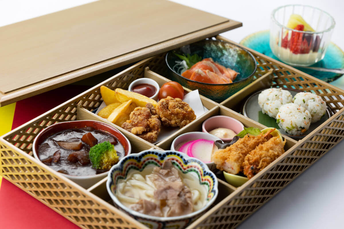 The largest open-air hot-spring mixed bath in Japan