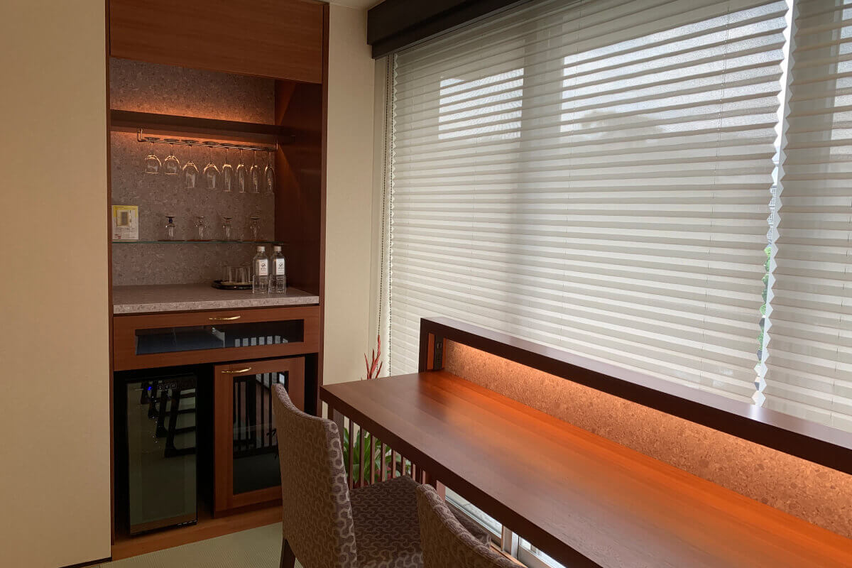 4ベット ⽩銀華